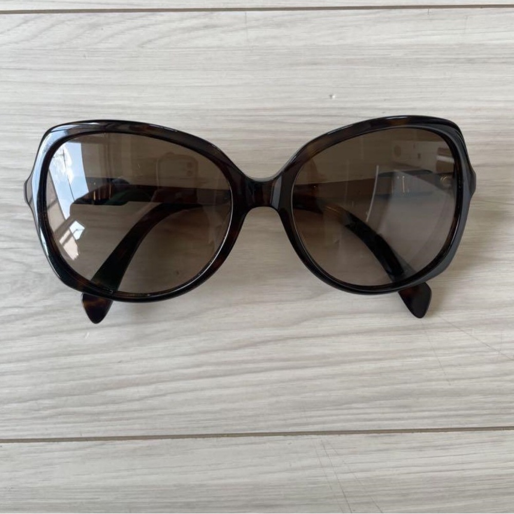 Elegant Brown Sunglasses